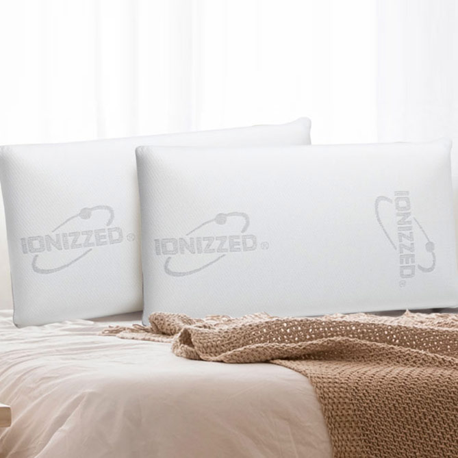 Almohada Elite IONIZZED: TECNOLOGÍA IONIZZED®: millones de microcápsulas de aniones se liberen mediante la fricción mientras duermes