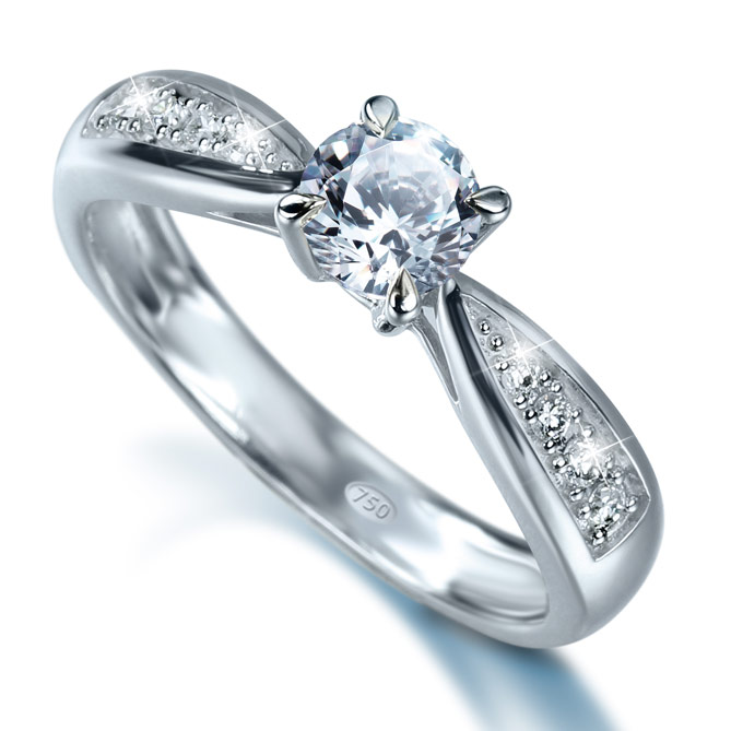 Anillo SINFONÍA DE DIAMANTES: El Solitario más deseado sobre Oro blanco de 1ª Ley