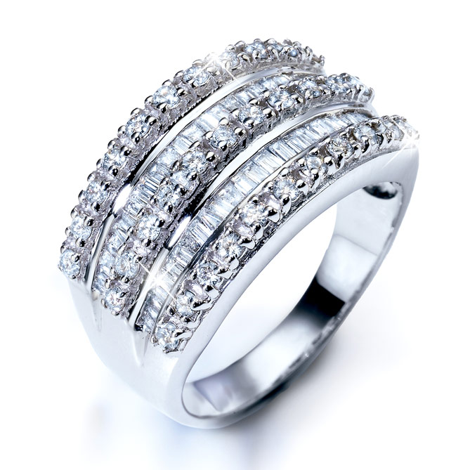 Anillo TIARA REAL: 33 Topacios, talla redonda y engaste en pavé
