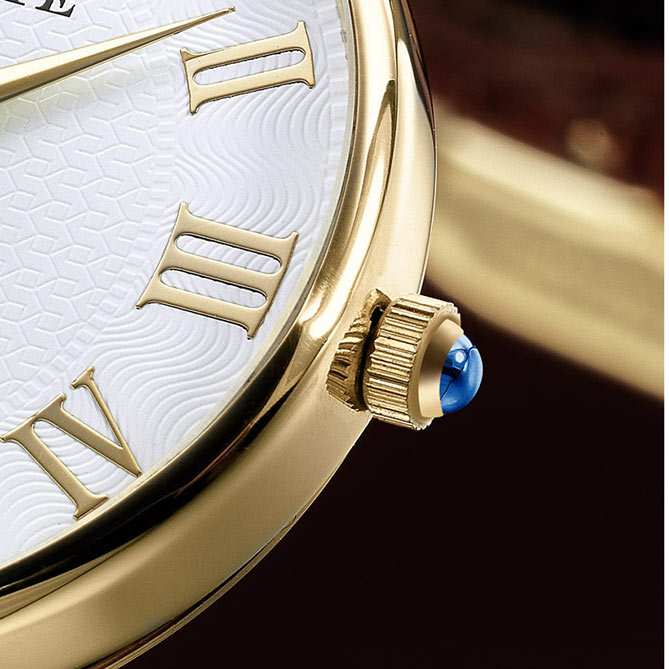 Reloj suizo de oro Legado: Agujas acabadas en Oro de Primera Ley (IPG).